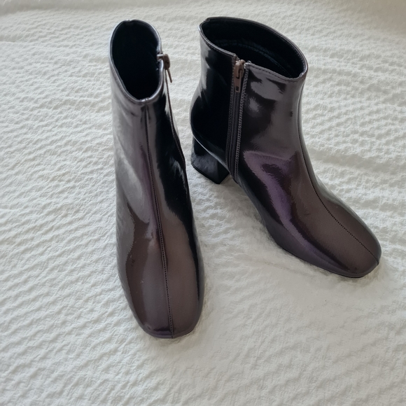 TINSTREE Women Mid Heel Booties Ankle Metalic Gray Sz 8 - Picture 5 of 16